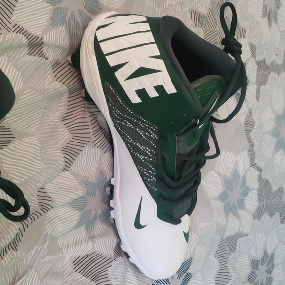 Nike's High Top football cleats. - Picture 5 of 7